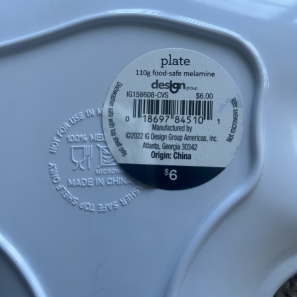 6 ct bats & skeleton melamine plates - Picture 5 of 9